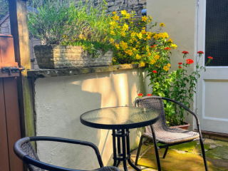 Thisledo-Holiday-Cottage-Skipton-Rear-Yard